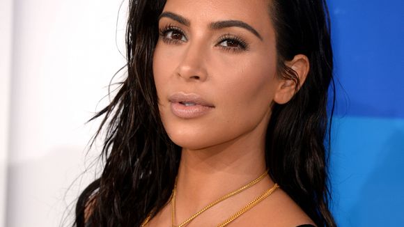 Kim Kardashian : un mannequin dépense 25.000 dollars pour avoir les mêmes fesses que la star