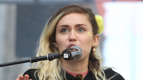Miley Cyrus hackée : des photos d'elle nue fuitent sur le web