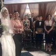 Once Upon a Time saison 6, épisode 20 : Emma et ses parents lors du mariage