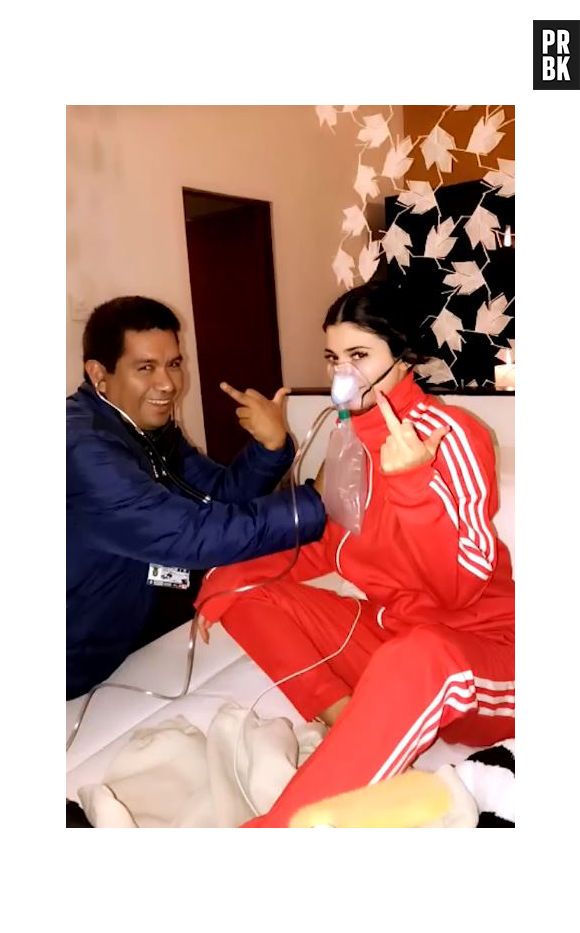 Kylie Jenner malade et en panique sur Snapchat : les médecins lui font respirer de l'oxygène pour la soigner !
