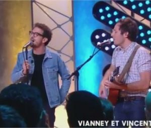 Vincent Dedienne chante en duo avec Vianney dans Quotidien le 15 mai 2017