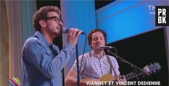 Quotidien : Vincent Dedienne et Vianney chantent en duo dans l'émission