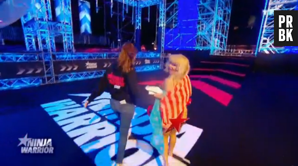 Ninja Warrior 2 : Elisabeth Le Doux, le sosie officiel de Pamela Anderson, nue sur le plateau
