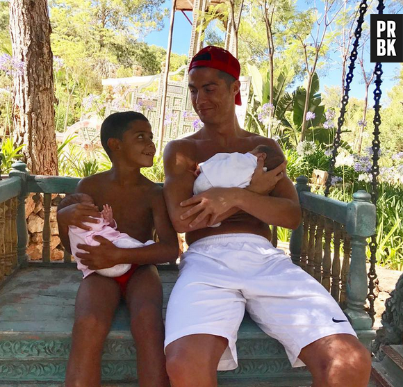 Cristiano Ronaldo aurait confirmé que Georgina Rodriguez, sa petite amie, serait enceinte !