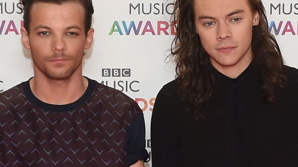 Louis Tomlinson en couple avec Harry Styles ? Il réagit pour la 1ère fois en interview