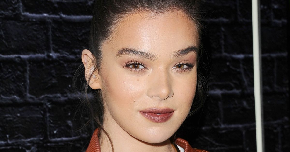 transformers hailee steinfeld au casting du spin  sur bumblebee