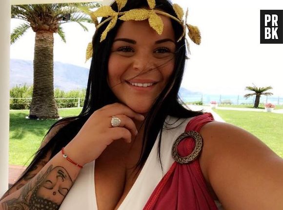 Sarah Fraisou (Les Vacances des Anges 2) dévoile le visage de son petit ami... et se fait tacler !