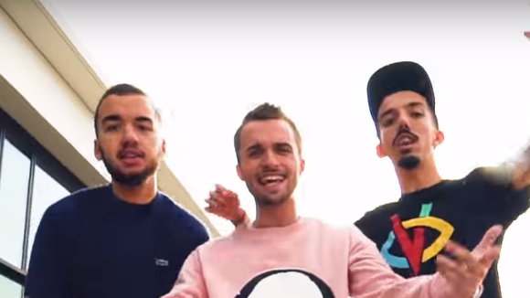 Squeezie rappe avec Big Flo & Oli : leur freestyle surprenant avec Alain Rey !