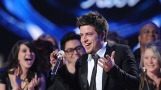 Lee DeWyze ... le gagnant d'American Idol 2010 ... en vidéo