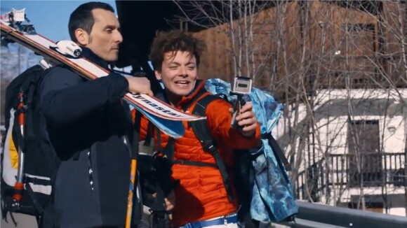 Tout là-haut : Kev Adams, YouTubeur/snowboarder spectaculaire dans le trailer