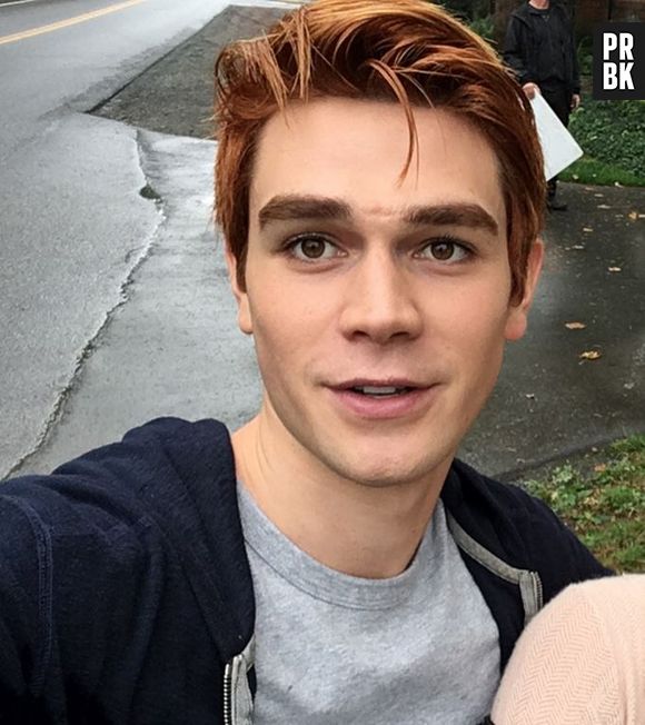 KJ Apa (Riverdale) parle de son accident : "ça m'a servi de leçon"