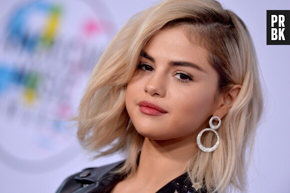 Selena Gomez blonde : la chérie de Justin Bieber affiche sa nouvelle tête aux AMA's !