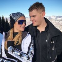 Paris Hilton fiancée à son petit ami Chris Zylka : elle partage toute la demande sur Instagram 💍