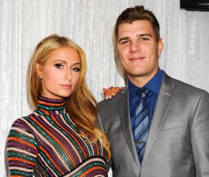 Paris Hilton fiancée à son petit ami Chris Zylka ? Elle répond aux rumeurs