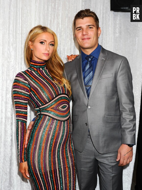 Paris Hilton fiancée à son petit ami Chris Zylka ? Elle répond aux rumeurs