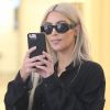 Kim Kardashian poste de nouveau des photos de ses bijoux (et ses seins) sur Insta et Snap