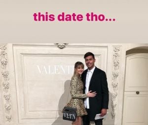 Shailene Woodley (Divergente) avec Ben Volavola au défilé Valentino à la Fashion Week 2018 de Paris