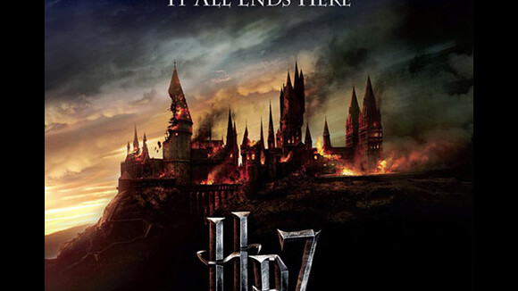 Harry Potter 7 ... La première affiche donne le ton du film ... Sombre
