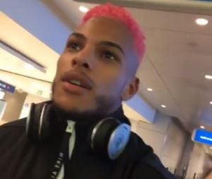 Marvin (Les Princes et les Princesses de l'amour) métamorphosé : il s'est teint les cheveux en rose !