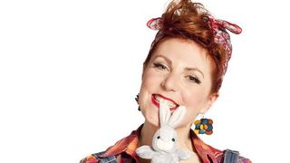 Scènes de Ménages : découvrez les jobs sexy d'Anne-Elisabeth Blateau (Emma) avant la série