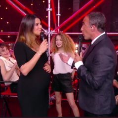 Karine Ferri enceinte dans The Voice 7 : les téléspectateurs ravis par son baby bump