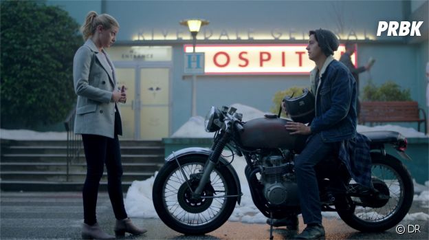 Riverdale saison 2 : la révélation sur Hal spoilée dès l'épisode 1 ?
