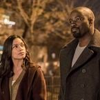 Luke Cage saison 2 : Rosario Dawson prête à quitter les séries Marvel de Netflix ?