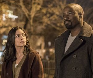 Luke Cage saison 2 : Rosario Dawson prête à quitter les séries Marvel de Netflix ?