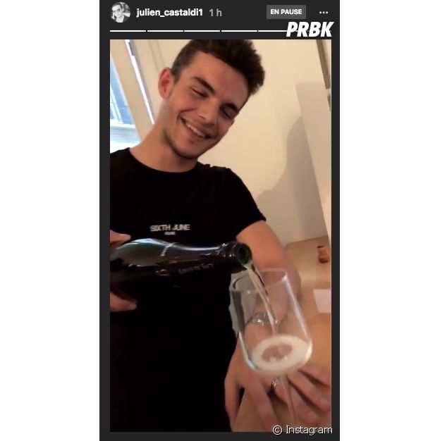 Julien Castaldi nous fait visiter son appartement sur Instagram