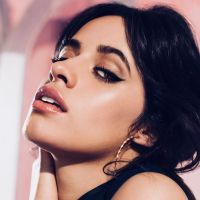 Camila Cabello et L&#039;Oréal Paris sortent une ligne de maquillage glowy et naturelle pour cet été