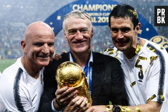 Les Bleus ont gagné la Coupe du Monde 2018 : mais au fait, combien coûte le trophée en or ?