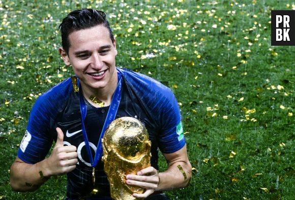 Les Bleus ont gagné la Coupe du Monde 2018 : mais au fait, combien coûte le trophée en or ?