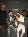 Paul Pogba pose avec des joueurs Belges en vacances et ironise