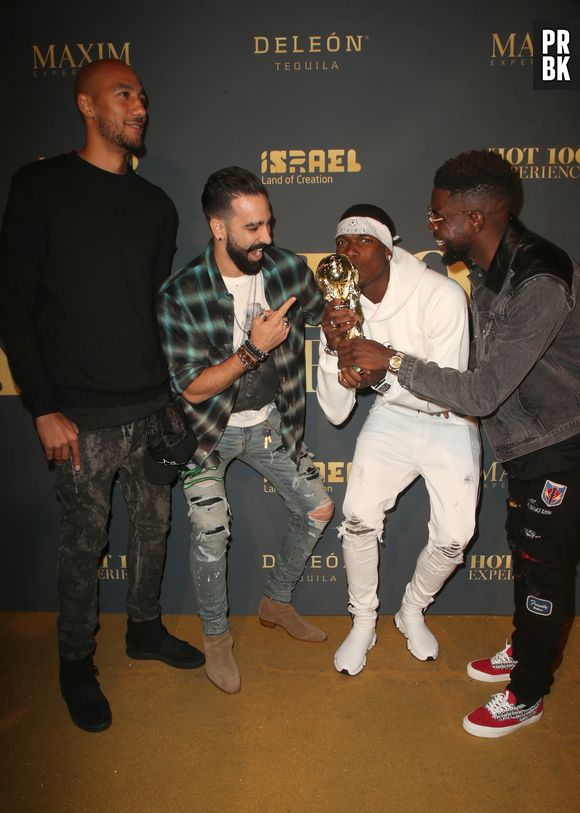 Paul Pogba pose avec des joueurs Belges en vacances et ironise