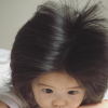 Un bébé de 7 mois fait le buzz avec sa chevelure improbable