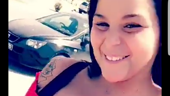 Sarah Fraisou trop vulgaire ? Son décolleté fait polémique sur Instagram