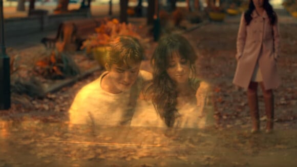 Clip "Consequences" : Camila Cabello nostalgique de son histoire avec Dylan Sprouse