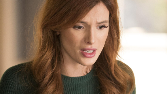 Bella Thorne balance sur les coulisses de Famous in Love et ce n'est pas glorieux...