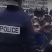 Plus de 150 lycéens arrêtés à Mantes-la-Jolie : la vidéo qui choque les twittos, des jeunes relâchés
