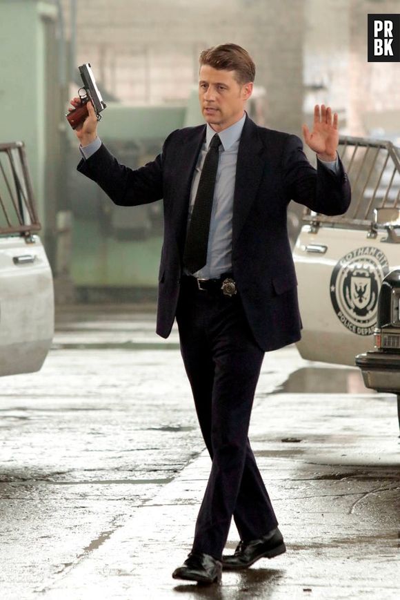 Gotham saison 5 : c'est la guerre sur les premières images, mort d'un personnage culte à venir