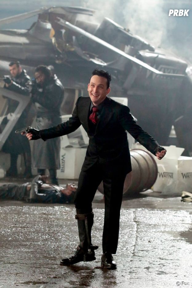 Gotham saison 5 : c'est la guerre sur les premières images, mort d'un personnage culte à venir