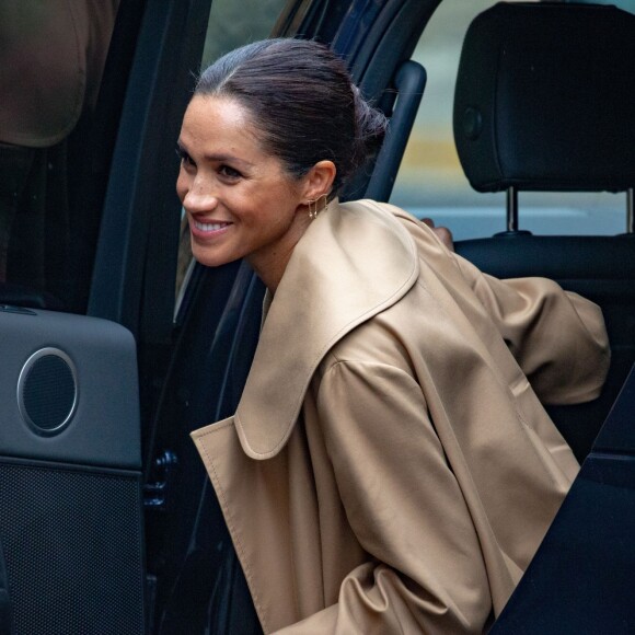 Meghan Markle devient styliste pour des femmes SDF : la duchesse de Sussex les aident à s'habiller pour (re)trouver un travail.