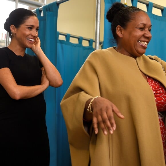 Meghan Markle devient styliste pour des femmes SDF : la duchesse de Sussex les aident à s'habiller pour (re)trouver un travail.