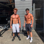 KJ Apa, Charles Melton... leur coach dévoile les coulisses de leur entraînement pour Riverdale