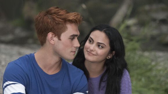Riverdale saison 3 : Archie et Veronica vont-ils se remettre en couple ? KJ Apa répond