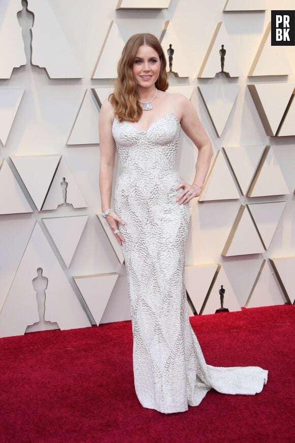 Amy Adams sur le tapis rouge des Oscars 2019 le 24 février à Los Angeles