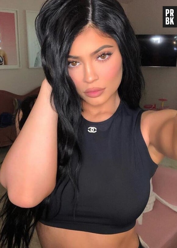 Kylie Jenner est la plus jeune milliardaire du monde : elle assure avoir construit Kylie Cosmetics avec son argent personnel uniquement, sans l'aide de sa famille.