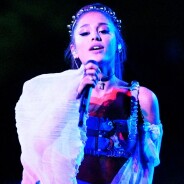 Ariana Grande accusée par un fan de chanter en playback : elle réplique !