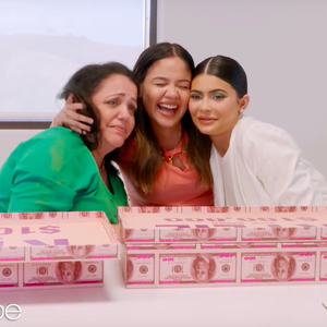 Kylie Jenner a donné 250 000 dollars à une fan et à sa mère