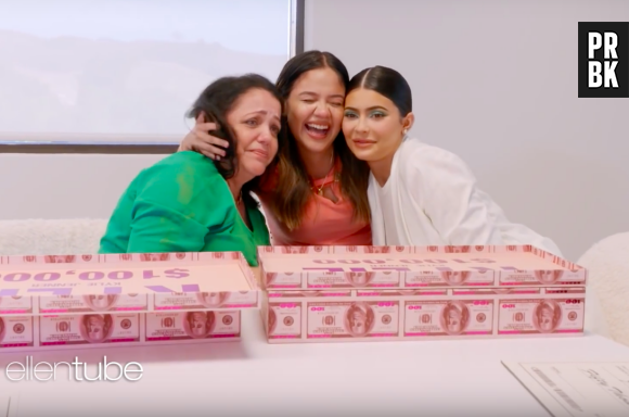 Kylie Jenner a donné 250 000 dollars à une fan et à sa mère